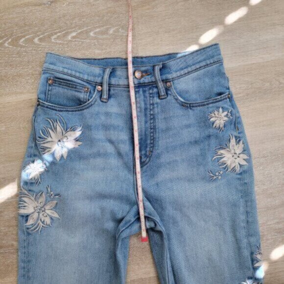 J. Crew Point Sur Gorgeous White Flora Embroidered Denim Jean - Picture 4 of 6